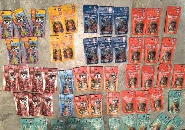 Желирани бонбони и вейпове с наркотици са намерени в имота на пловдивчанин, задържан е СНИМКИ