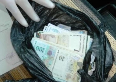 Жена пренесе над 230 хил. лв. до Букурещ, убедена, че помага на полицията