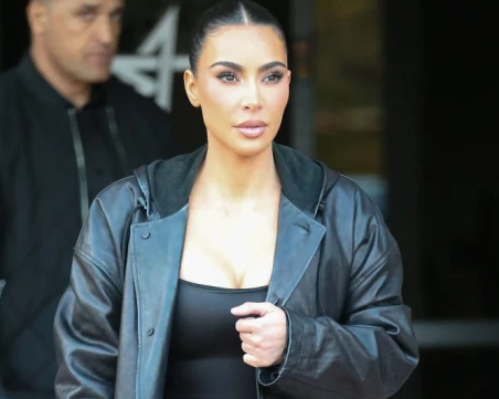 Ким Кардашиян разпали дискусия били ли са САЩ на Луната, шефът на НАСА се включи