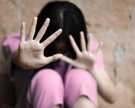 Пореден случай на агресия: Две тийнейджърки пребиха дете в Костинброд