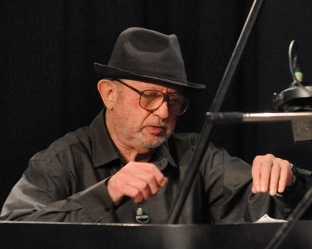 Представят класическия гений на Милчо Левиев с концерт в Деня на народните будители