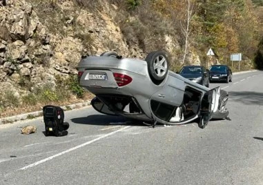 21-годишна жена и детето й пострадаха при катастрофа в Смолянско