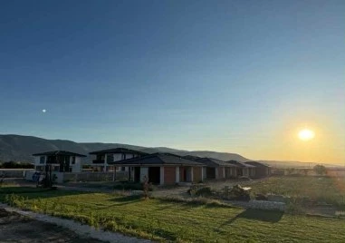 Инвеститори преобразяват село край Пловдив – енергийно независим комплекс в с. Крумово