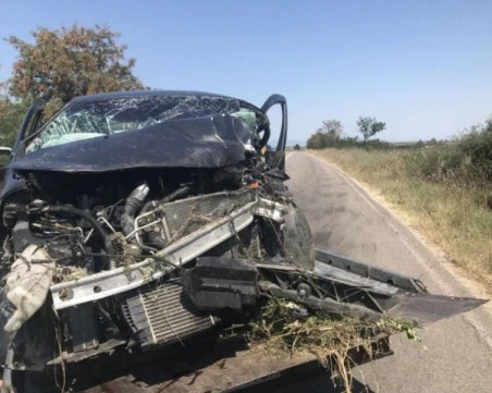 Катастрофа затруднява движението на пътя Пловдив - Карлово