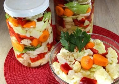 Как да си направим бърза шарена туршия