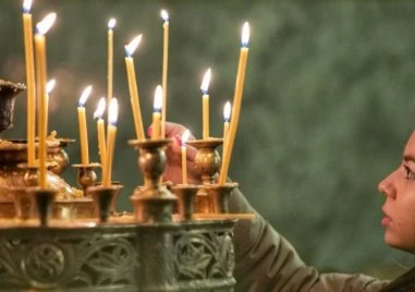 На днешния празник зимата се събужда