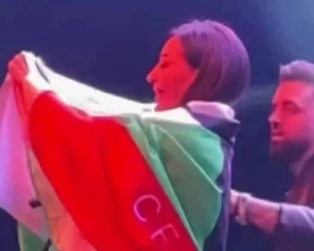 Фондация „Македония: Няма нищо шокиращо, че Цеца развя българския флаг