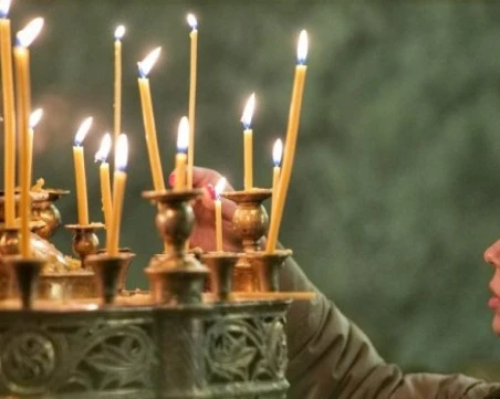 На днешния празник зимата се събужда