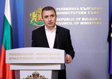 Александър Николов: 100 млн. лева на месец ще са загубите от забраната на Лукойл за износ