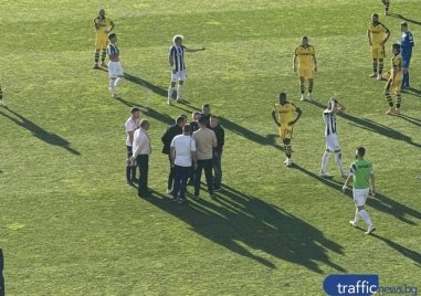 Може да отложат решението за прекратеното дерби