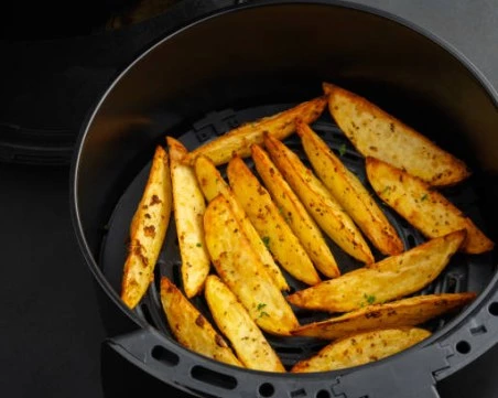 Бързи и вкусни хрупкави картофи в еър фрайър