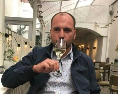 Собственик на една от пометените от Филип Маркулиев коли: Беше нагъл, имаше и момиче с него, само се хилеше