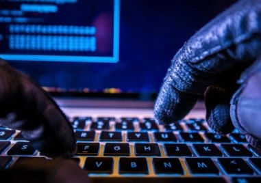 Хакери откраднаха данните от телефоните на милиони в Белгия, сред тях и служители на ЕС