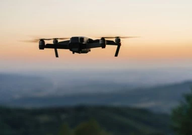 Затвориха летището в Брюксел заради сигнал за дрон