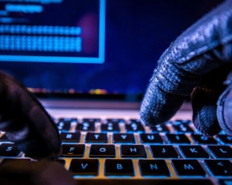 Хакери откраднаха данните от телефоните на милиони в Белгия, сред тях и служители на ЕС