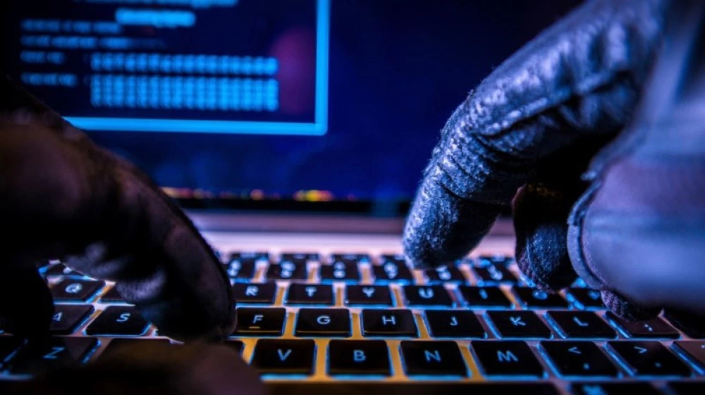 Хакери откраднаха данните от телефоните на милиони в Белгия, сред тях и служители на ЕС