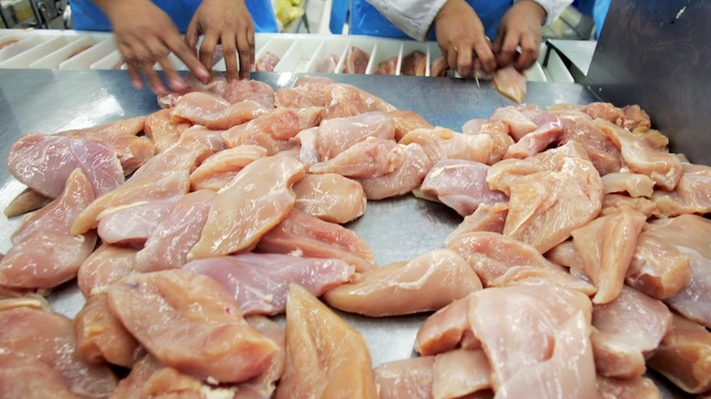 Установиха 35 тона съмнително месо без документи в българска транжорна