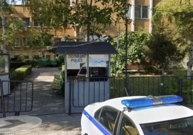 Пиян счетоводител обърка сградата на Първо районно с писоар, нахвърли се срещу униформен след забележка