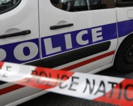 Кола се вряза в пешеходци във Франция, 10 души са ранени