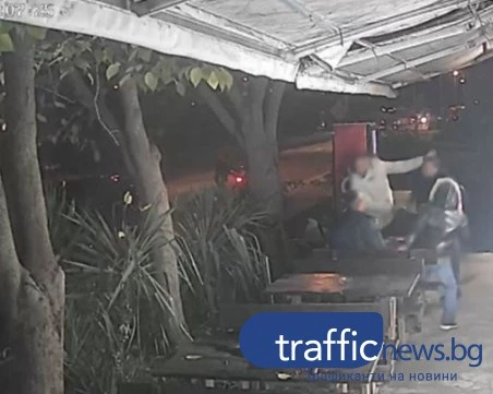 След спречкване пред магазин на Скобелева майка: Жители се оплакват от сводници и платени жени ВИДЕО