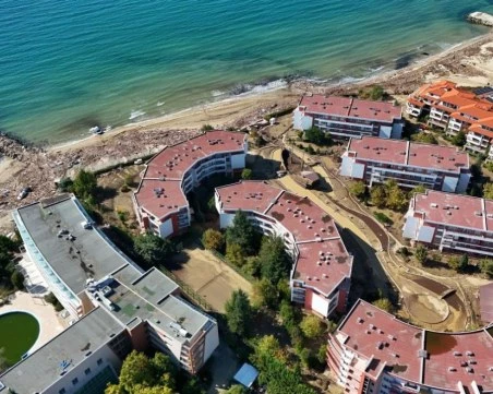 Водата в част от „Елените