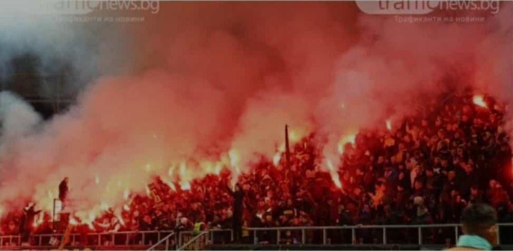 Осъдиха по бързата процедура ученик, натъпкал факла в панталона си преди пловдивското дерби