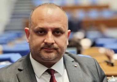 „Възраждане поиска местен референдум за завода за барут в Карлово