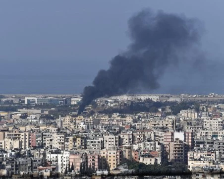 Израел нанесе въздушни удари срещу обекти на 