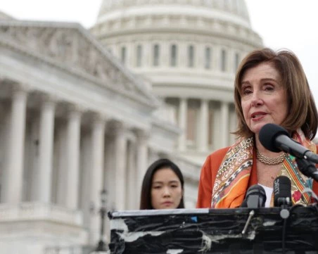 След почти 40 години на политическия връх Нанси Пелоси се оттегля от Конгреса на САЩ