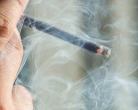 Вдигат цените на цигарите и нагреваемите тютюневи изделияизделия от Нова година