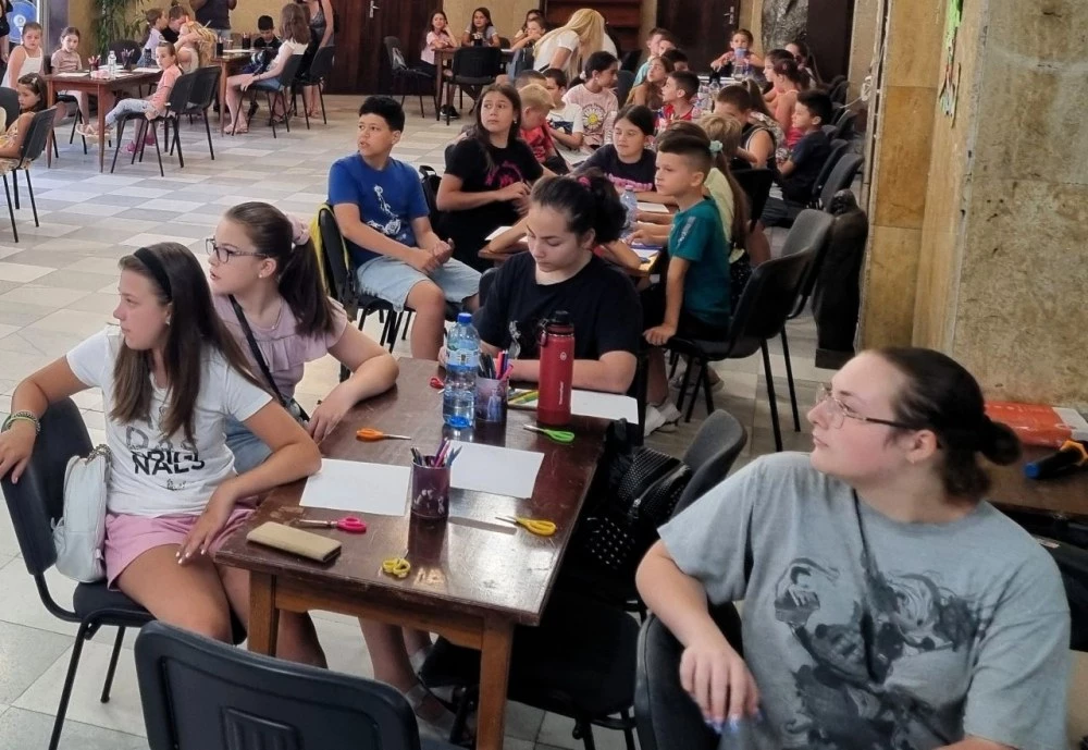 Асеновградчани се състезават в публична реч