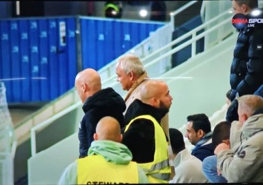 Кой вкара нелегално на мач без публика на Лаута нежалния от феновете Демерджиев?