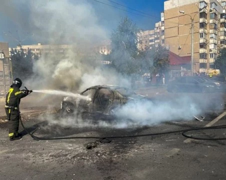 Четирама души са загинали, повредени са и важни енергийни съоръжения след мащабна руска атака в Украйна