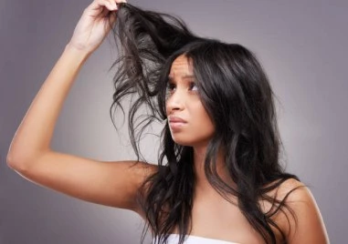 Как да се справим с мазната коса - съвети от експерти и домашни решения