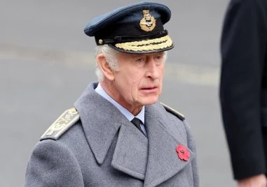 Крал Чарлз Трети оглави церемонията в памет на загиналите във войните