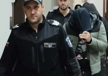 Над 7 тона откраднато гориво: В тръбопровода на Лукойл имало кран, чрез който източвали под земята