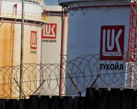 ДАНС с акция в рафинерията на 