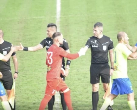 Марица сдаде върха след загуба от Несебър