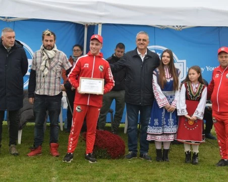 Младежи от Община Марица блестят на изложба за немско овчарско куче в Калековец