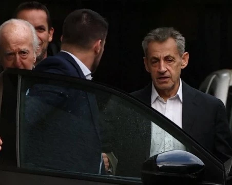 Парижки съд решава дали да освободи Саркози от затвора