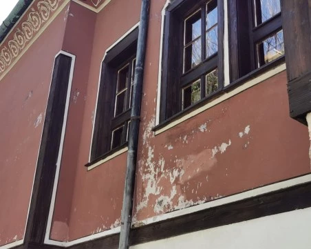 След наша публикация: Министерство на културата изиска бързи действия за спасяването на Балабановата къща