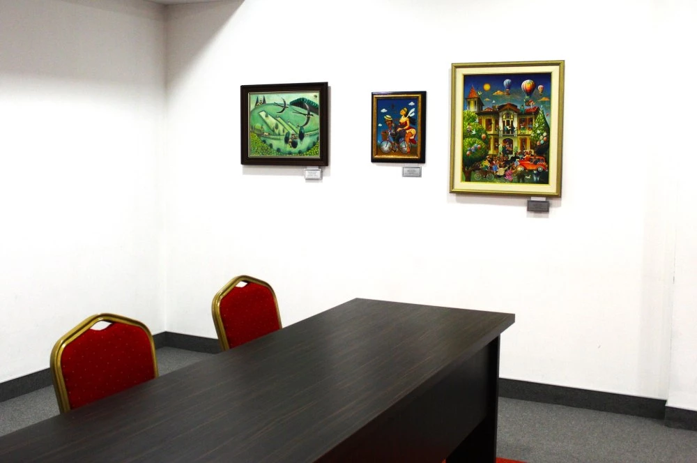 Дъщерята на журналиста Иван Гарелов дари 10 ценни картини на Пловдив