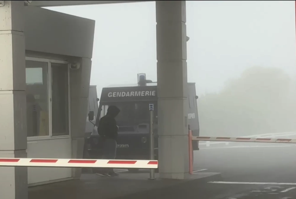 Продължава проверката на ДАНС в 