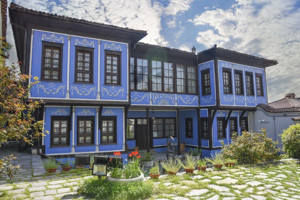 Търси се кураторски проект за Националните есенни изложби през 2026 г. в Пловдив