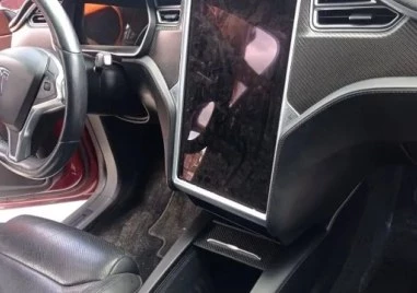 Гърция разкри измама за укриване на ДДС чрез българска фирма, продавала луксозни автомобили