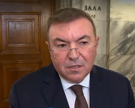 Костадин Ангелов: Имаме амбицията до крайния срок по ПВУ да получим всички средства, които са определени