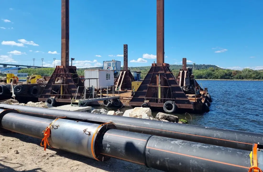 Отстраниха е аварията на тръбопровода във Варненското езеро