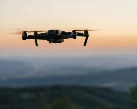 Румъния откри отломки от дрон след руска атака, радари засекли няколко устройства до въздушното пространство