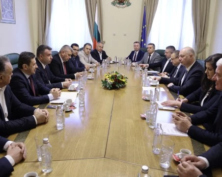 Стартират максимално бързо изграждането на четирилентов път Асеновград - Смолян