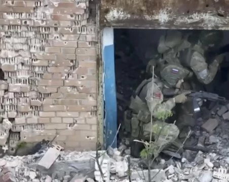 Стотици руски войници умират още преди да стигнат фронта от алкохол, наркотици и самоубийства